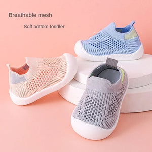 Comfy Family Cozy Cubs™ - Mesh Magic Shoes