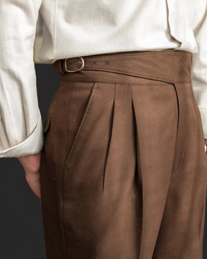 Comfy Family Merano Pleated Trousers Brown / 29